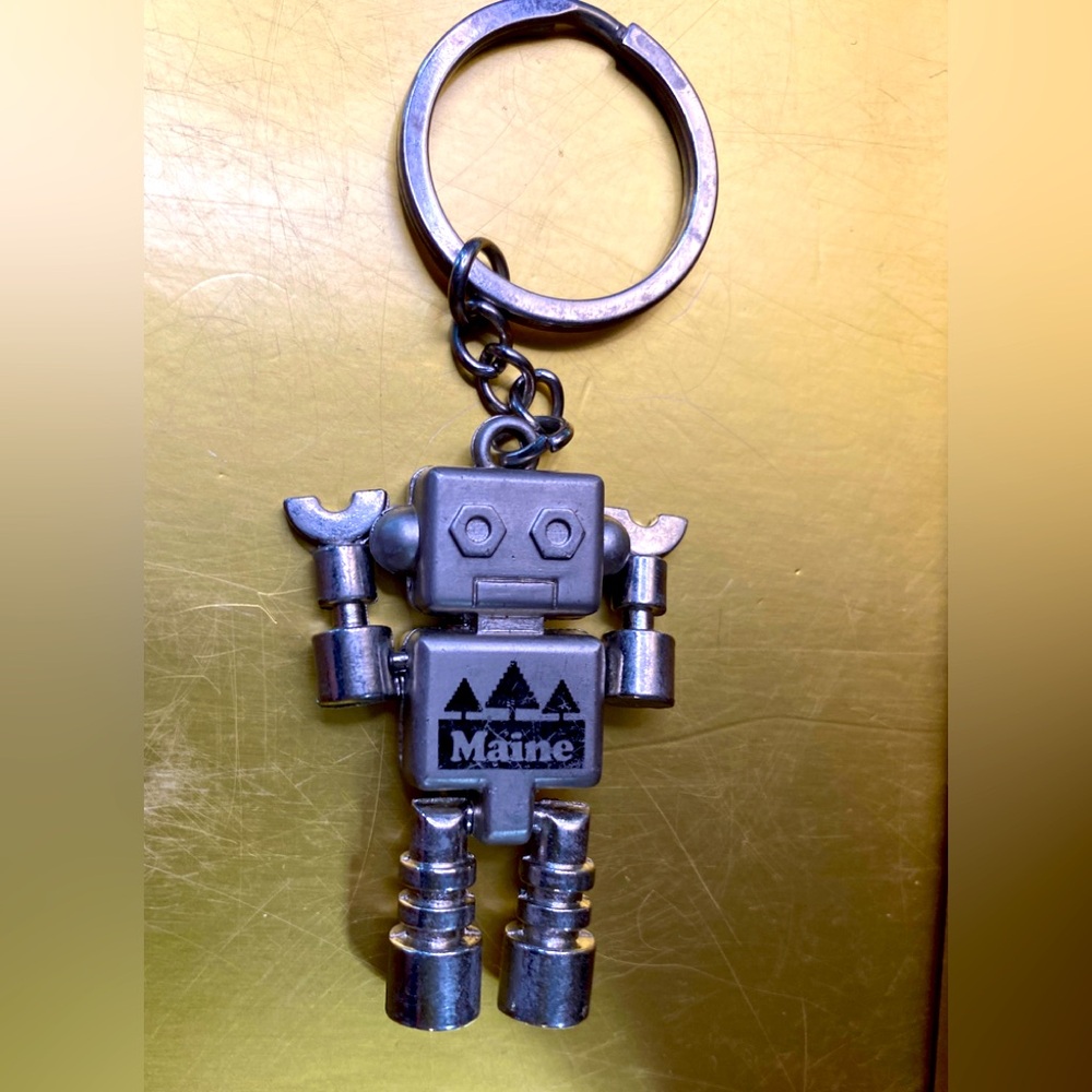 SILVER METAL POSABLE ROBOT VINTAGE MAINE COLLECTIBLE KEYCHAIN
